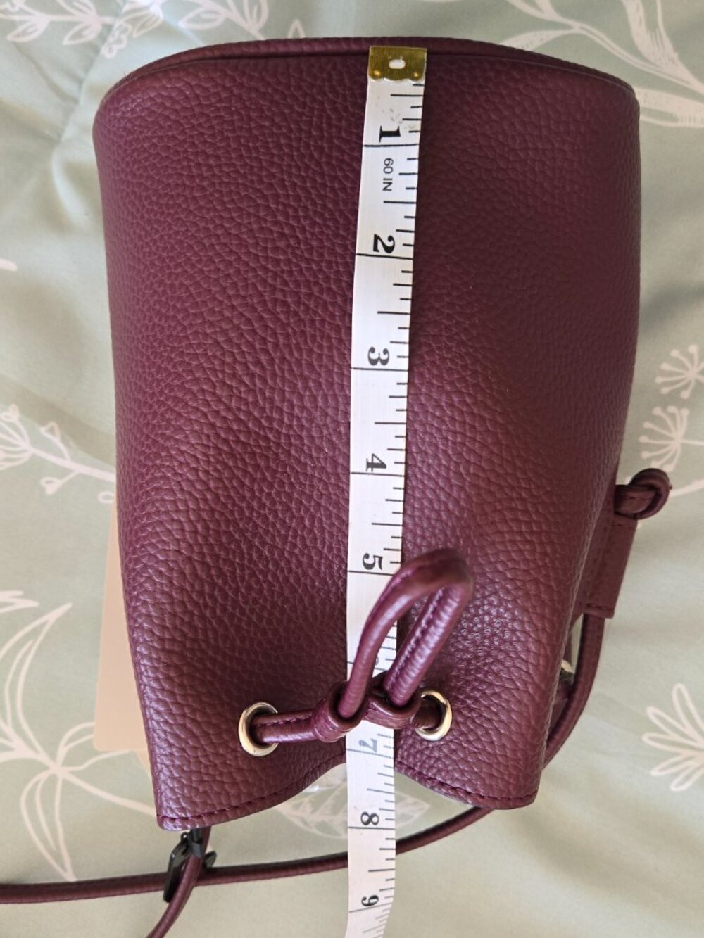 UNIQLO Faux Leather Drawstring Mini Shoulder Bag - Picture 12 of 14